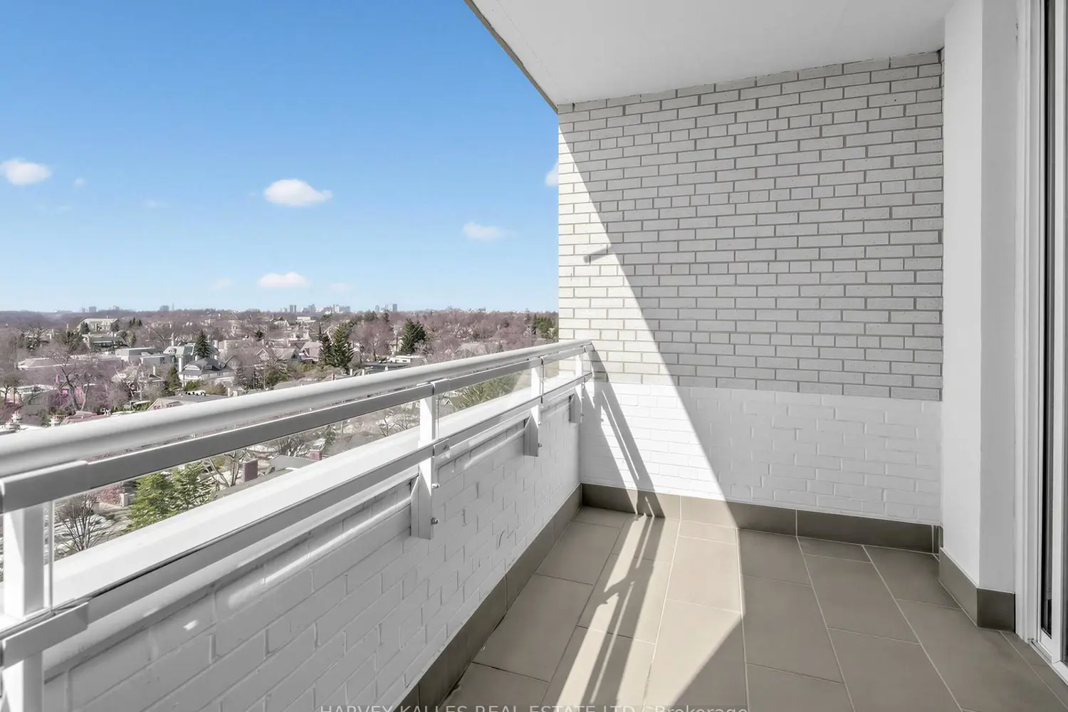 Additional image 9 of 500 Avenue Road 1201