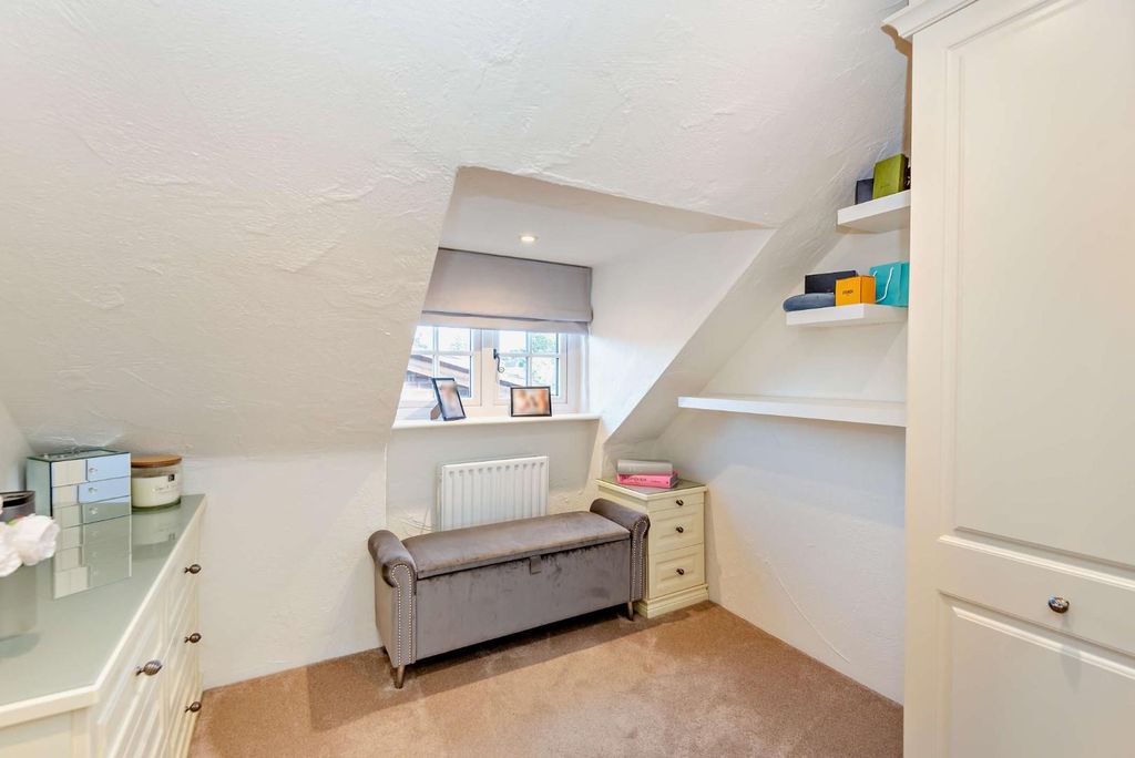 Additional image 21 of 4 bed detached house for saleJunction Road, Ashford TW15