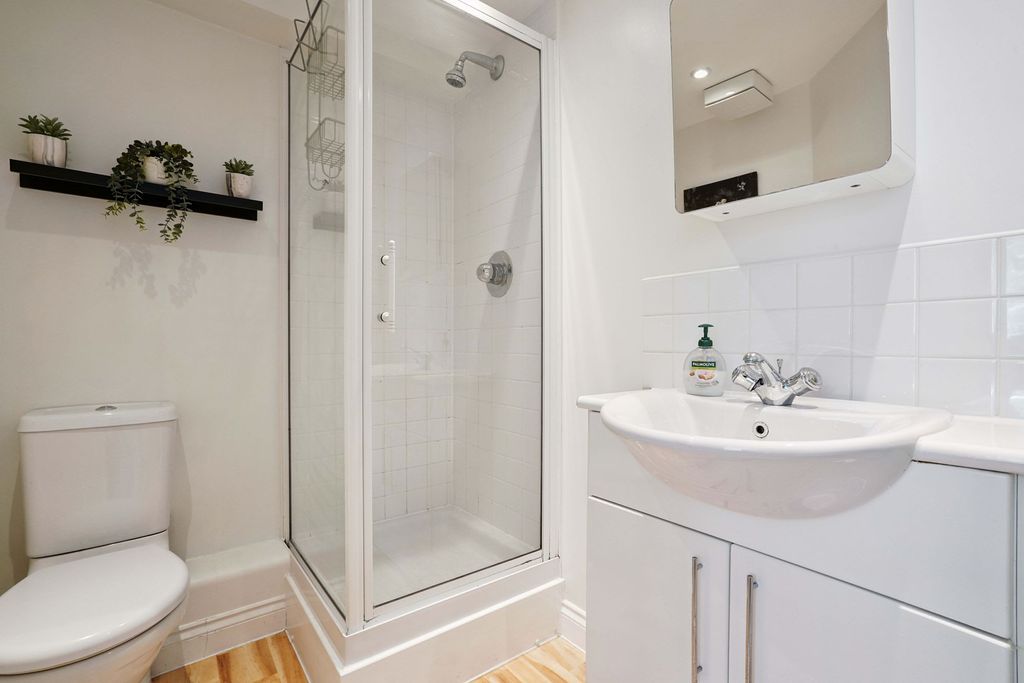 Additional image 9 of 2 bed flat for salePriory Mill Lane, Witney OX28