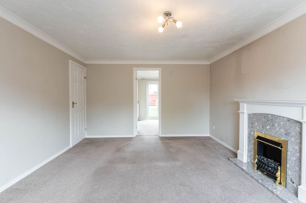 Additional image 7 of 3 bed semi-detached house for saleThe Furlongs, Market Harborough LE16