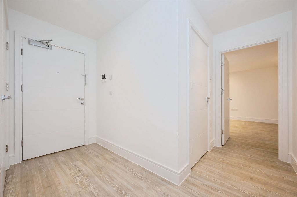 Additional image 9 of 2 bed flat for saleMeridian Way, Southampton SO14