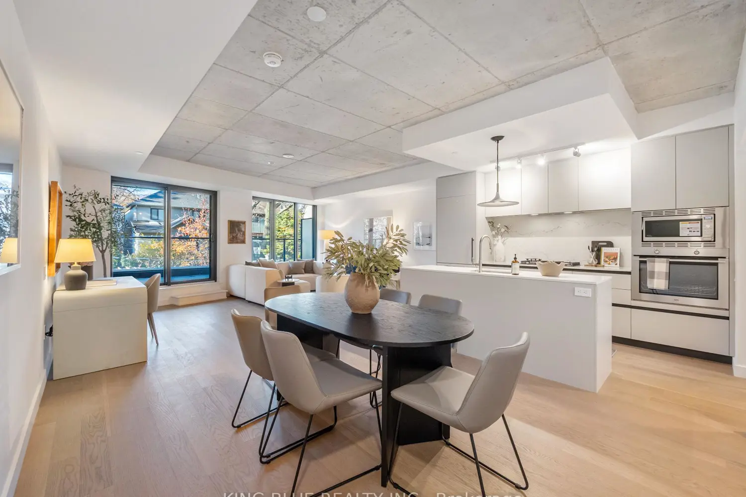 Additional image 6 of 1720 Bayview Avenue 209
