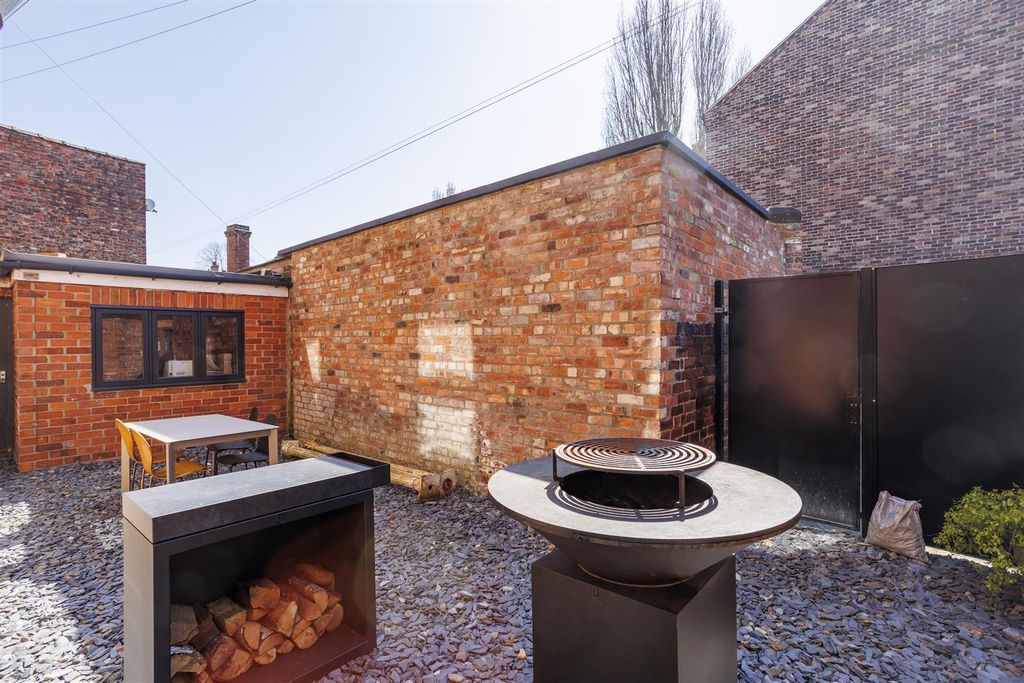 Additional image 6 of 4 bed detached house for saleAlma House, 15, Alma Terrace, York YO10