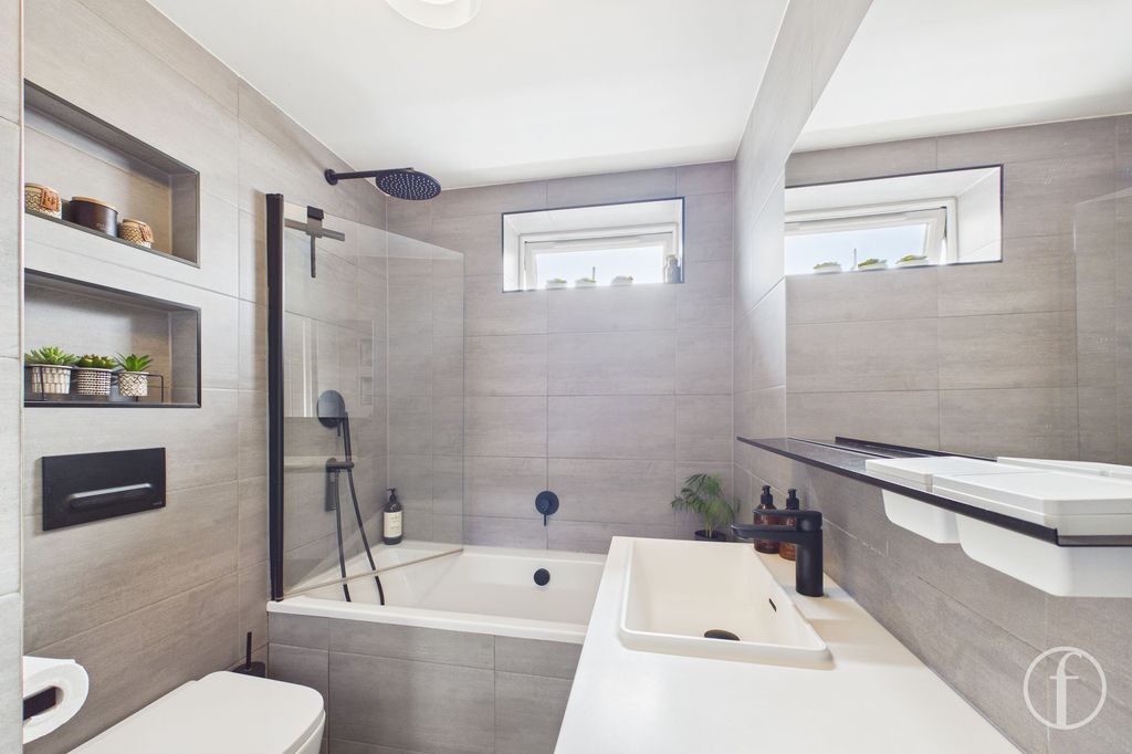 Additional image 18 of 3 bed end terrace house for salePriory Avenue, Southampton SO17