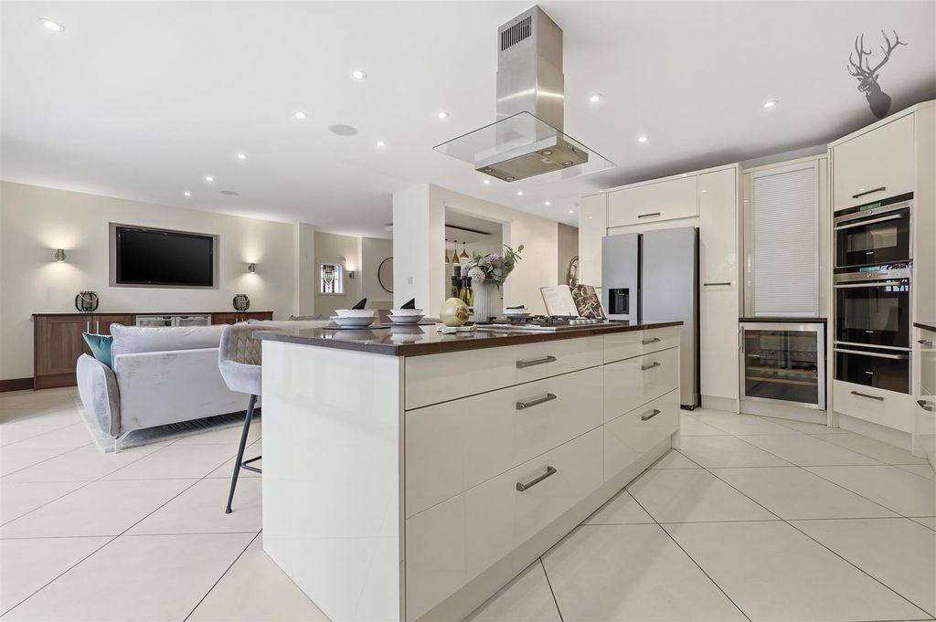 Additional image 10 of 4 bed detached house for saleThe Glade, Woodford Green IG8