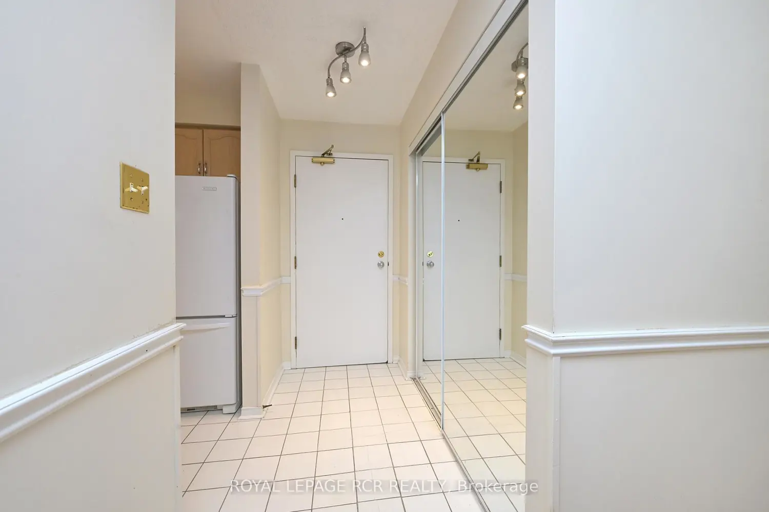 247 King Street 115