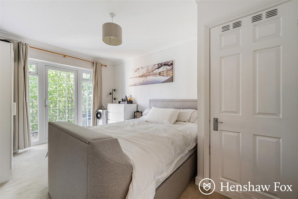 Additional image 10 of 2 bed flat for saleWinn Road, Southampton, Hampshire SO17