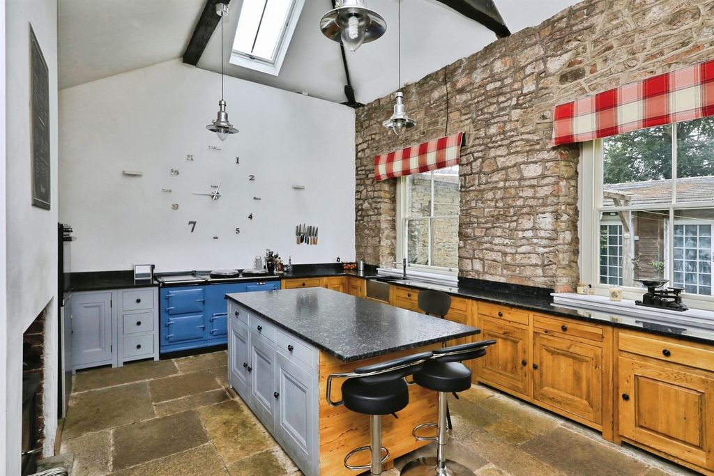 Additional image 3 of 4 bed cottage for saleWallingwells Hall, Wallingwells, Worksop S81