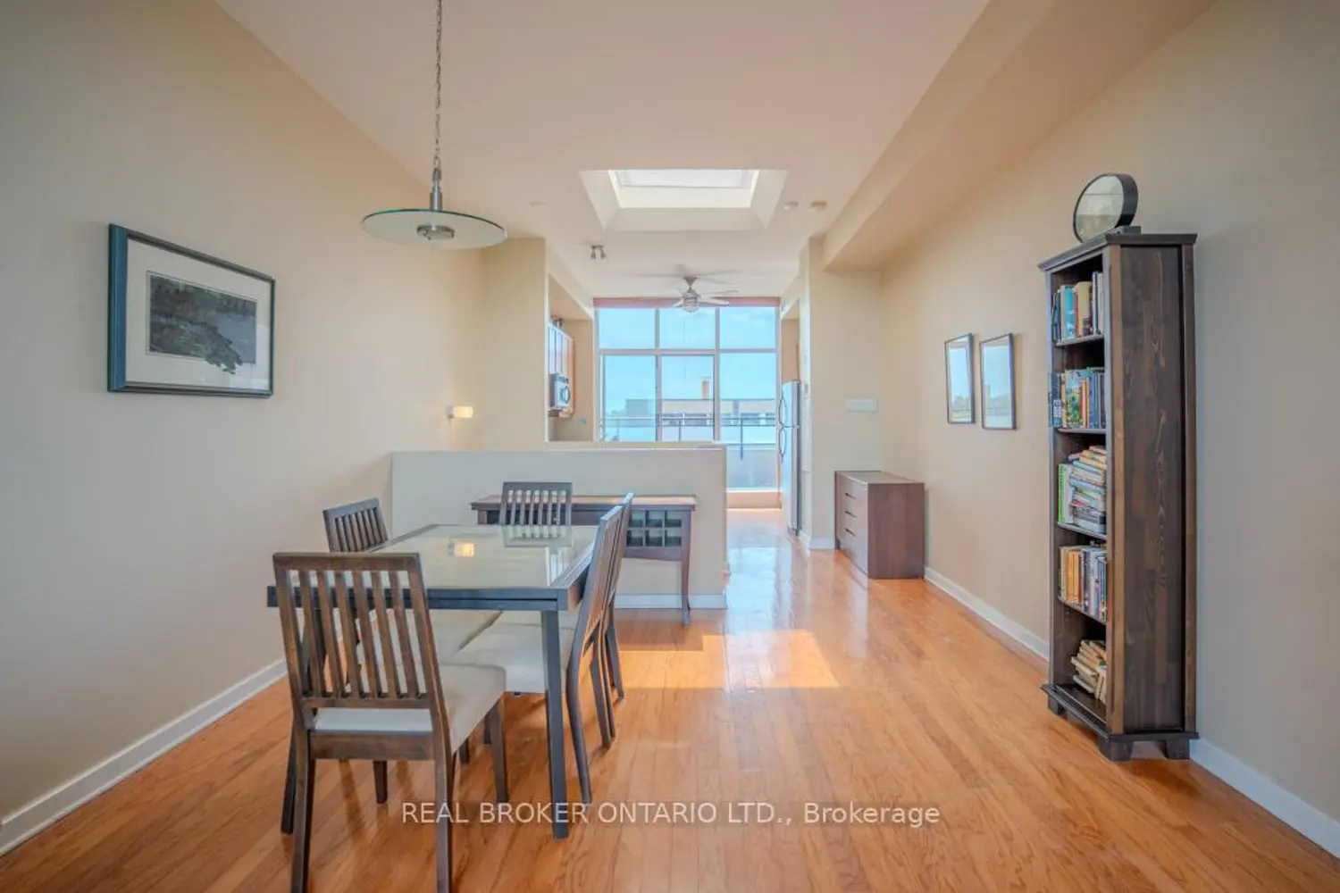Additional image 9 of 150 Caroline Avenue 604