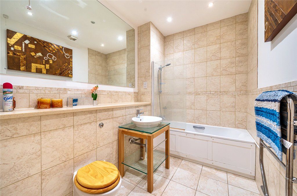 Additional image 8 of 2 bed flat for saleRegents Drive, Woodford Green IG8