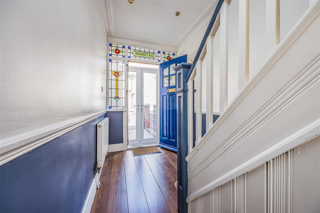 Additional image 6 of 4 bed terraced house for saleCedar Grove, Portsmouth PO3