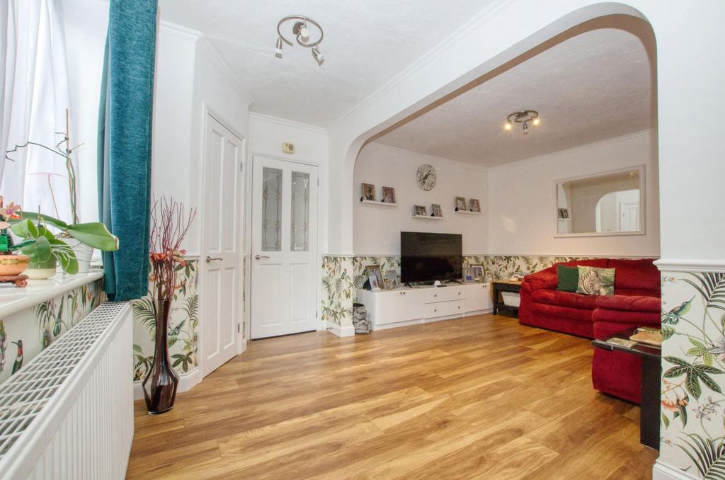 Additional image 7 of 3 bed semi-detached house for saleMowbray Road, Southampton SO19