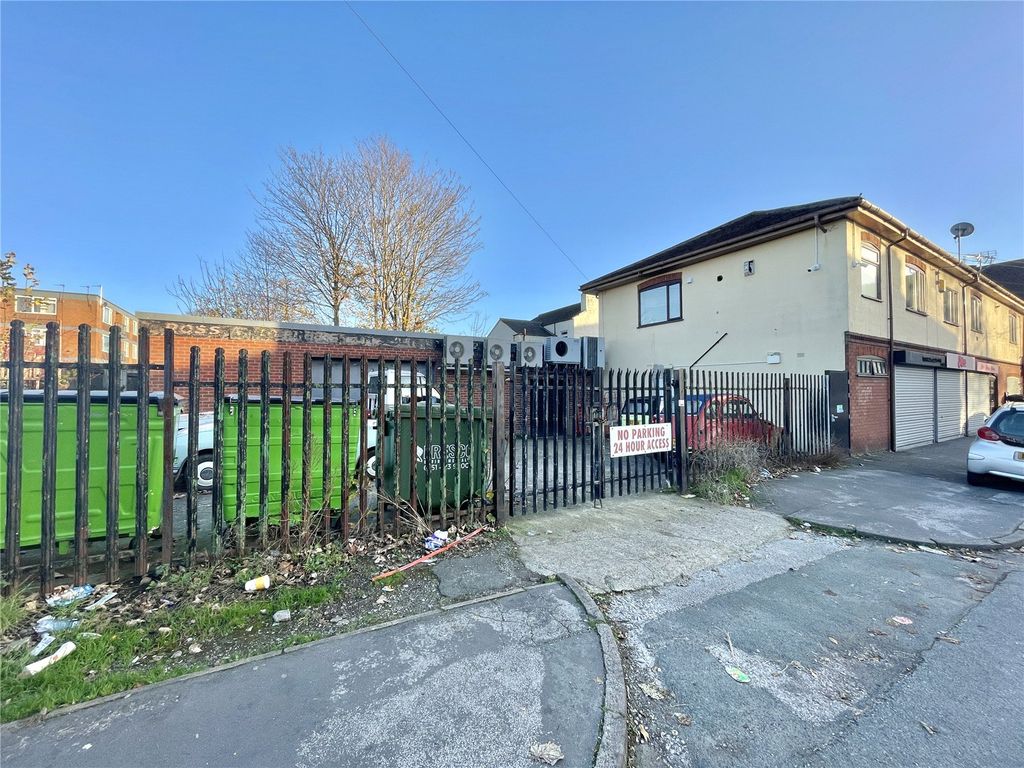 Additional image 2 of 6 bed terraced house for saleHalton View Road, Widnes, Cheshire WA8