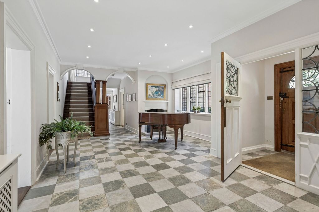 Additional image 16 of 8 bed detached house for saleDanes Hill, Woking GU22