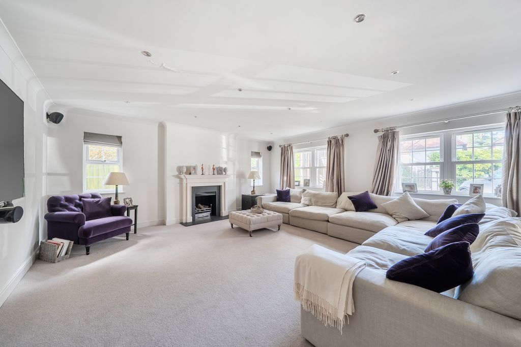 Additional image 2 of 6 bed detached house for salePyrford, Surrey GU22