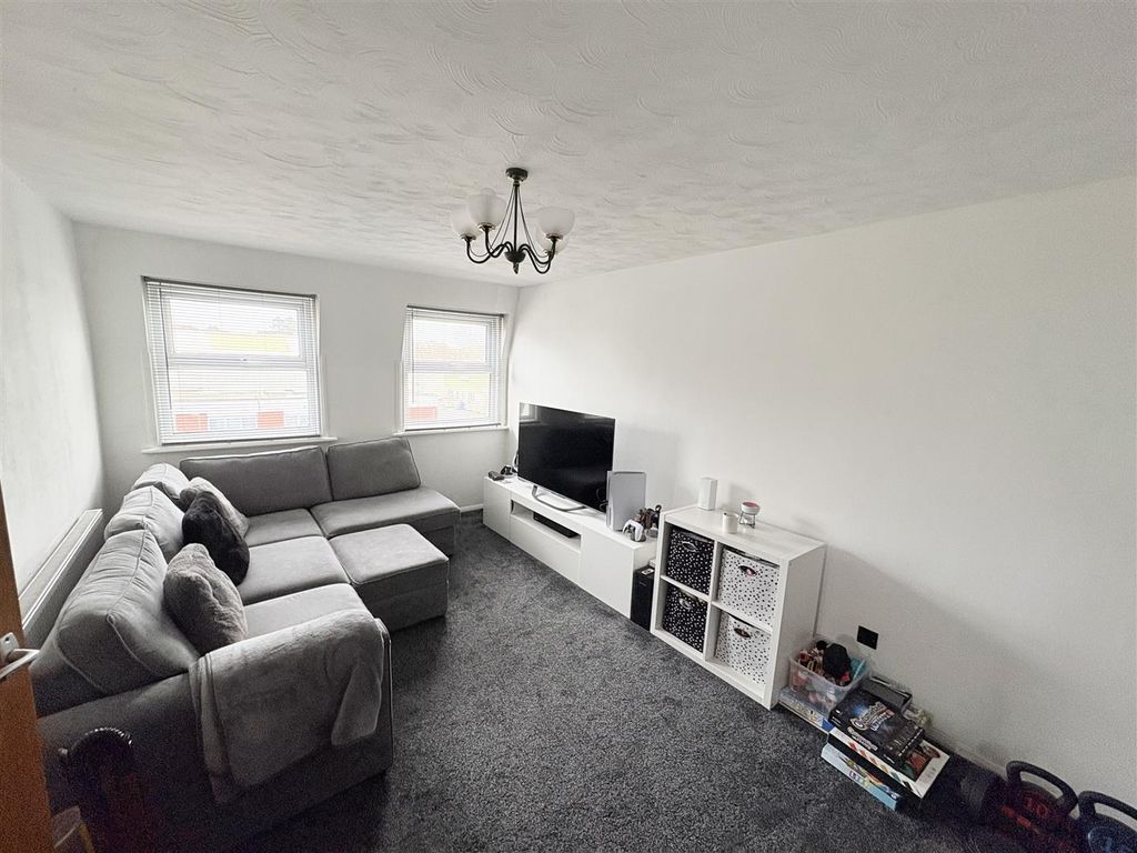 Additional image 3 of 2 bed flat for saleBeech Court, Spring Road, Southampton SO19
