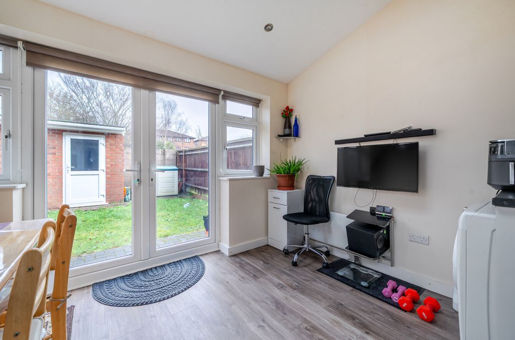 Additional image 12 of 3 bed semi-detached house for saleWatts Close, Maybush, Southampton, Hampshire SO16