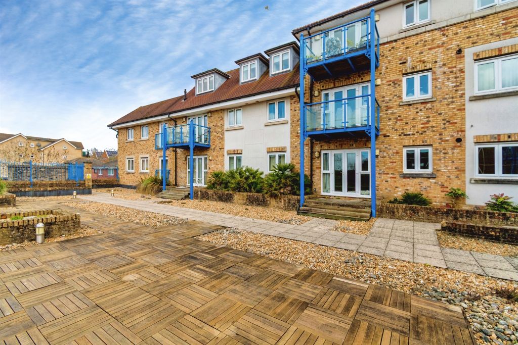 2 bed flat for saleHulse Road, Southampton SO15