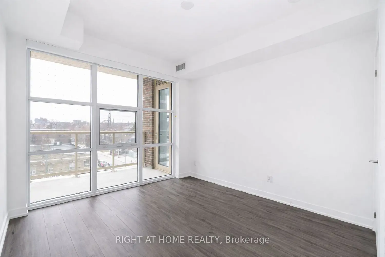 Additional image 13 of 1787 St Clair Avenue 418
