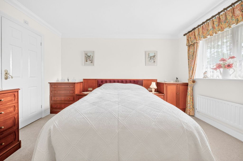 Additional image 17 of 5 bed detached house for saleCampion Gardens, Woodford Green IG8