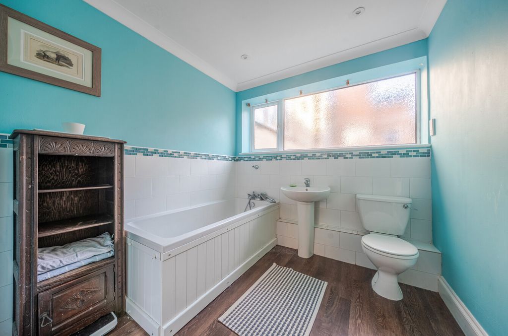 Additional image 10 of 2 bed flat for saleLondon Road, Southampton, Hampshire SO15