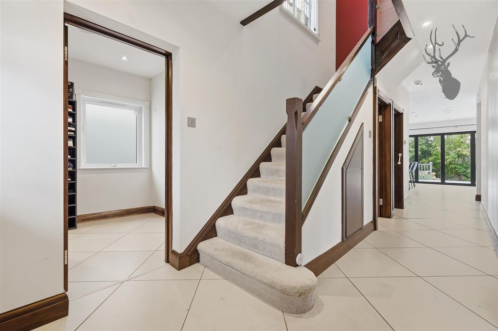 Additional image 19 of 4 bed detached house for saleThe Glade, Woodford Green IG8