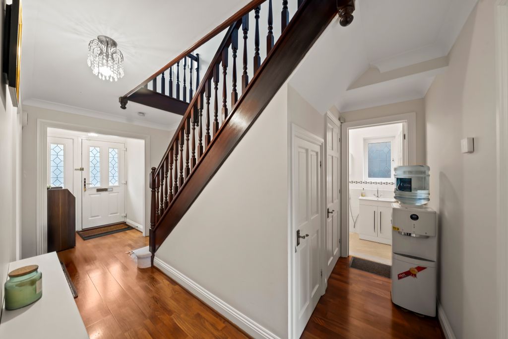 Additional image 2 of 4 bed detached house for saleCleveland Gardens, Worcester Park KT4