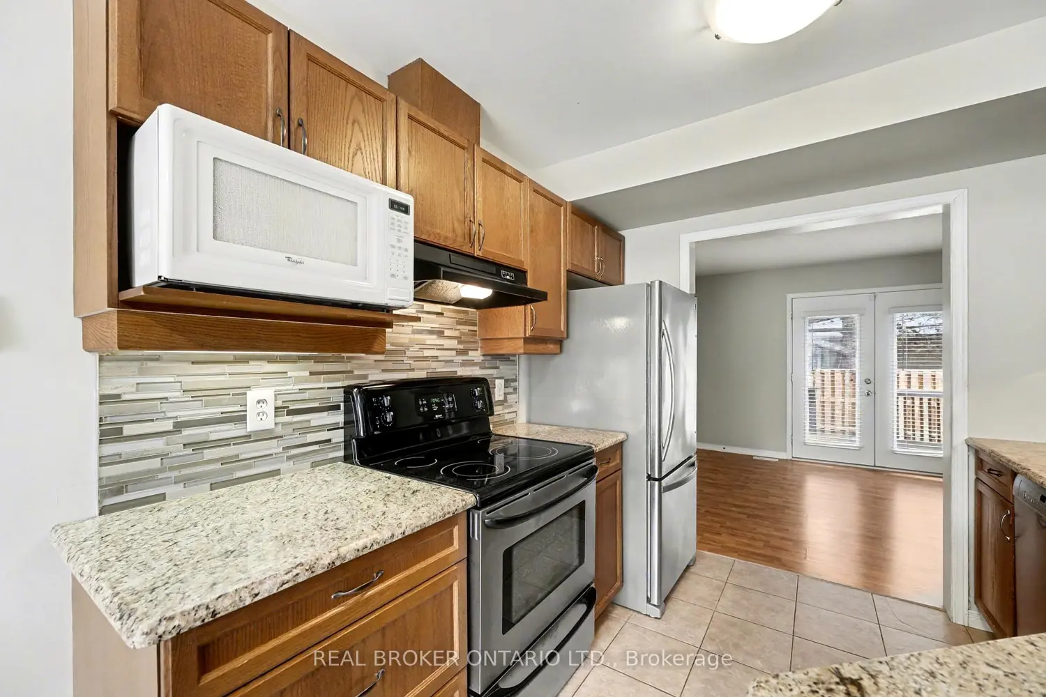 Additional image 3 of 1535 Trossacks Avenue 4