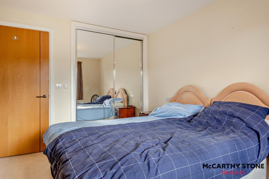 Additional image 13 of 2 bed flat for saleSomers Brook Court, Newport, Isle Of Wight PO30