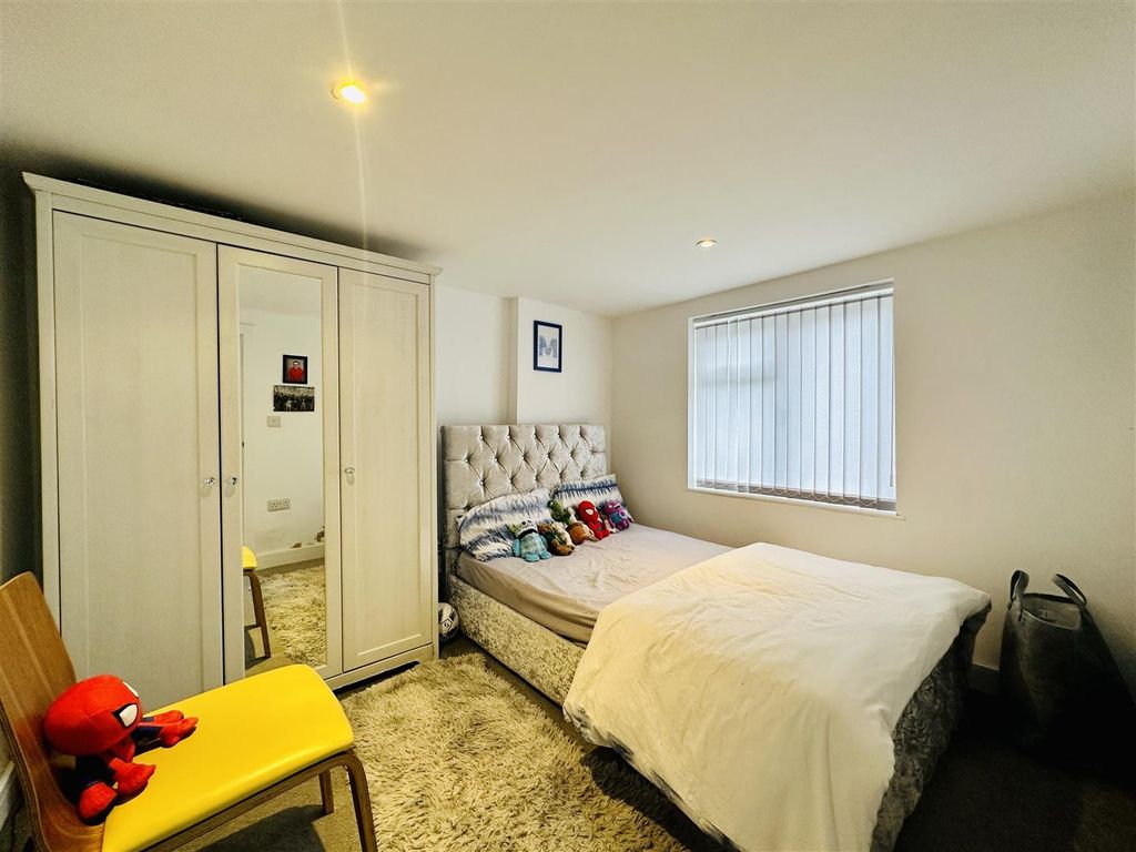 Additional image 6 of 4 bed terraced house for saleBarrow Road, Sileby, Loughborough LE12
