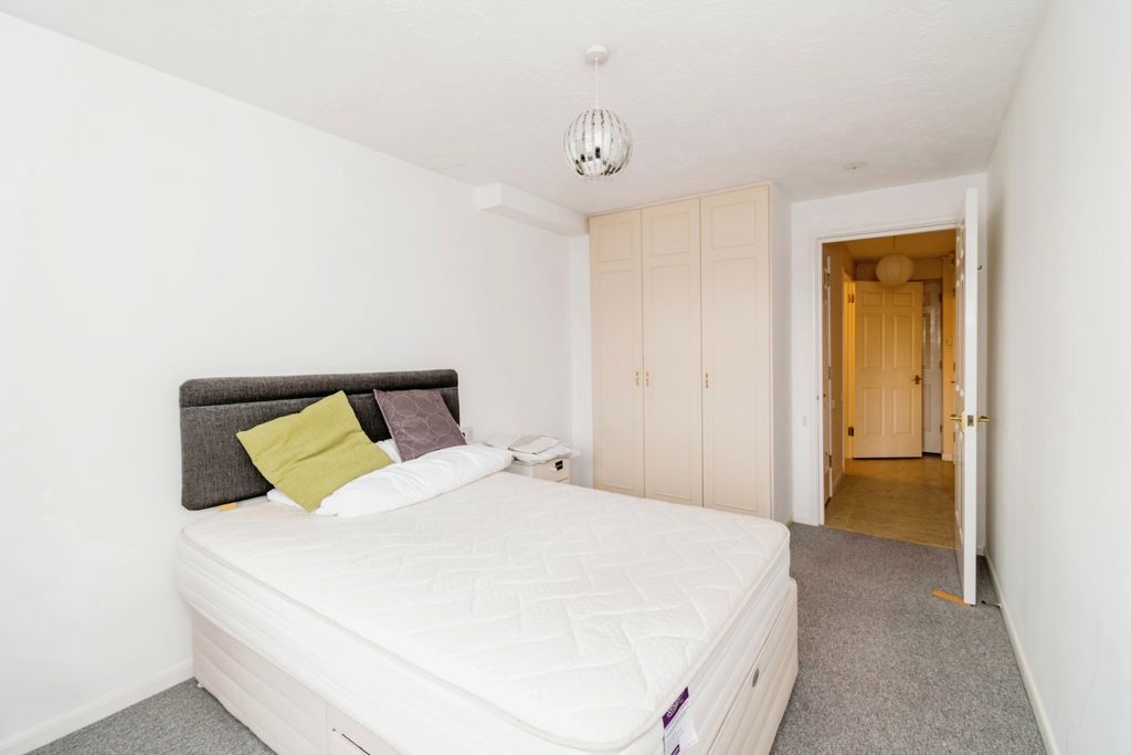 Additional image 9 of 1 bed flat for saleChestnut Lodge, Southampton SO16