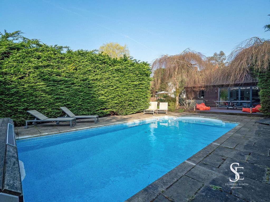 Additional image 21 of 6 bed detached house for saleEasthampstead Road, Wokingham RG40