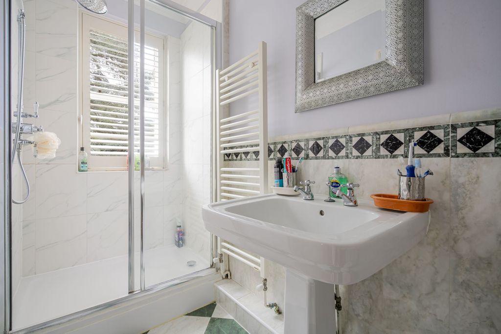 Additional image 7 of 2 bed flat for saleMeryton House, Windsor SL4