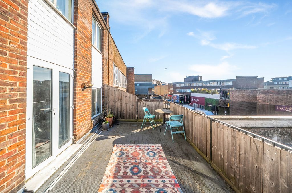 Additional image 13 of 2 bed flat for saleLondon Road, Southampton, Hampshire SO15