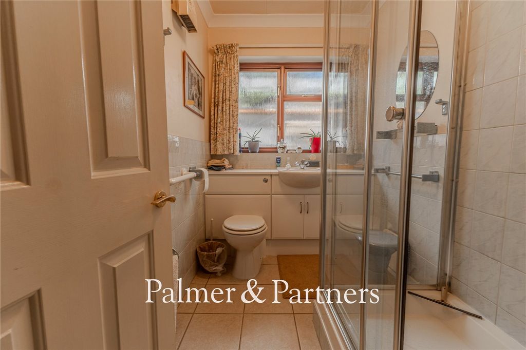 Additional image 8 of 3 bed bungalow for saleWestholme Close, Woodbridge, Suffolk IP12