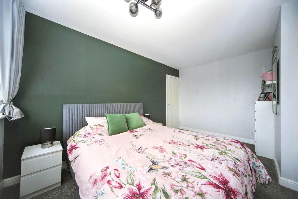 Additional image 15 of 3 bed semi-detached house for salePetworth Avenue, Wigan WN3