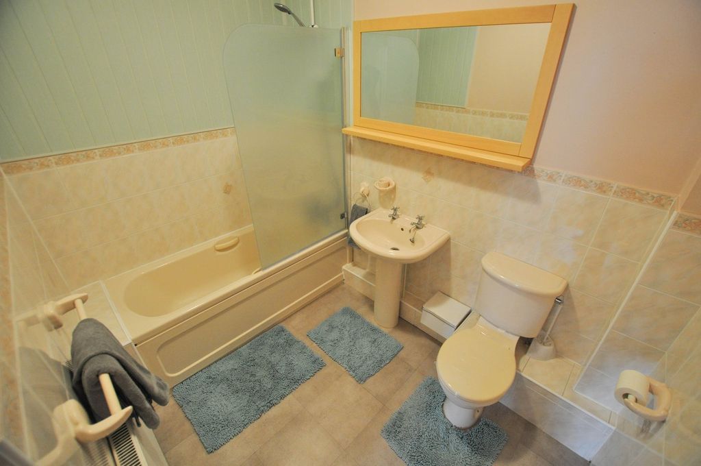 Additional image 10 of 2 bed flat for saleCranfield Avenue, Wimborne BH21