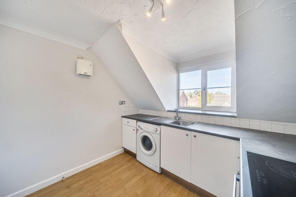 Additional image 5 of 2 bed flat for saleKitchener Road, Southampton SO17