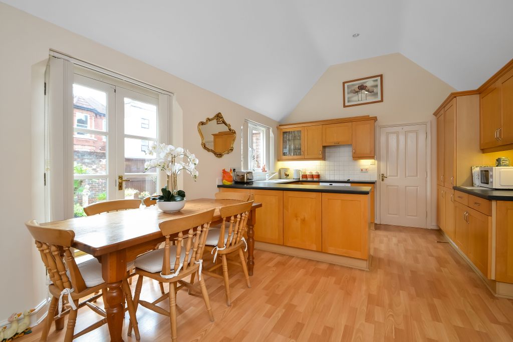 Additional image 2 of 3 bed detached house for saleSouthsea, Hampshire PO5