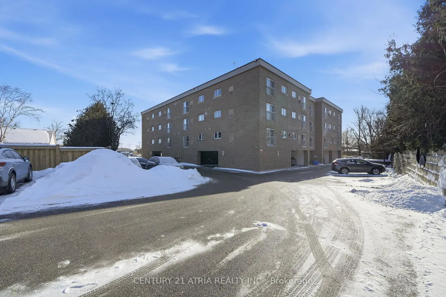 Additional image 20 of 112 Simcoe Road 213