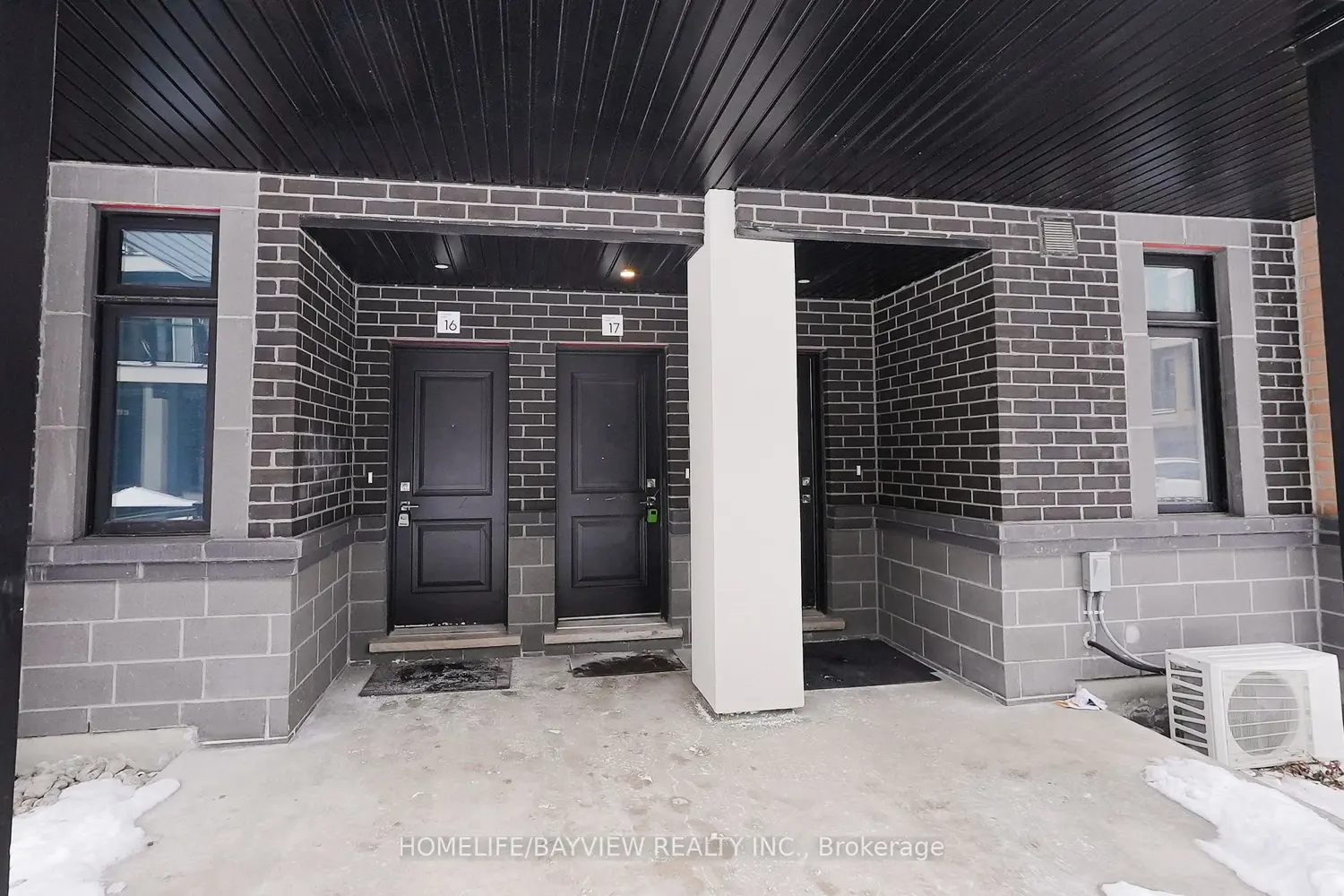 8 Sayers Lane 17 photo 2