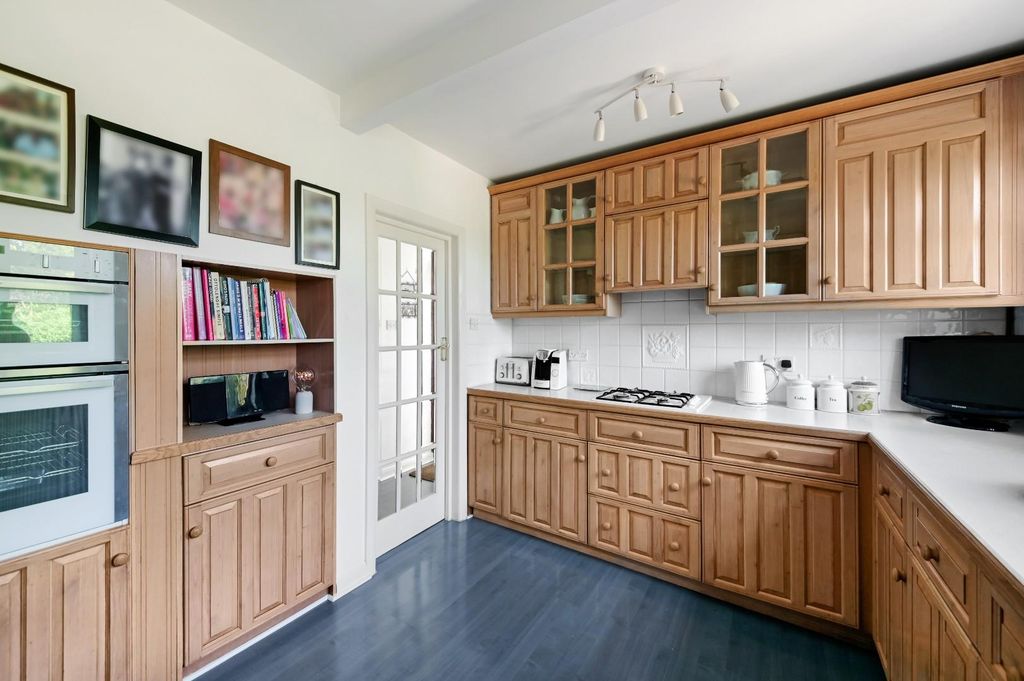 Additional image 16 of 4 bed semi-detached house for saleHighdown, Worcester Park KT4