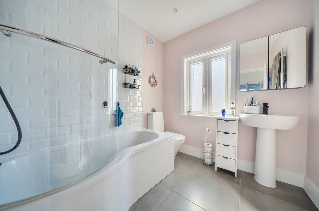 Additional image 6 of 3 bed semi-detached house for saleMerton Road, Highfield, Southampton, Hampshire SO17