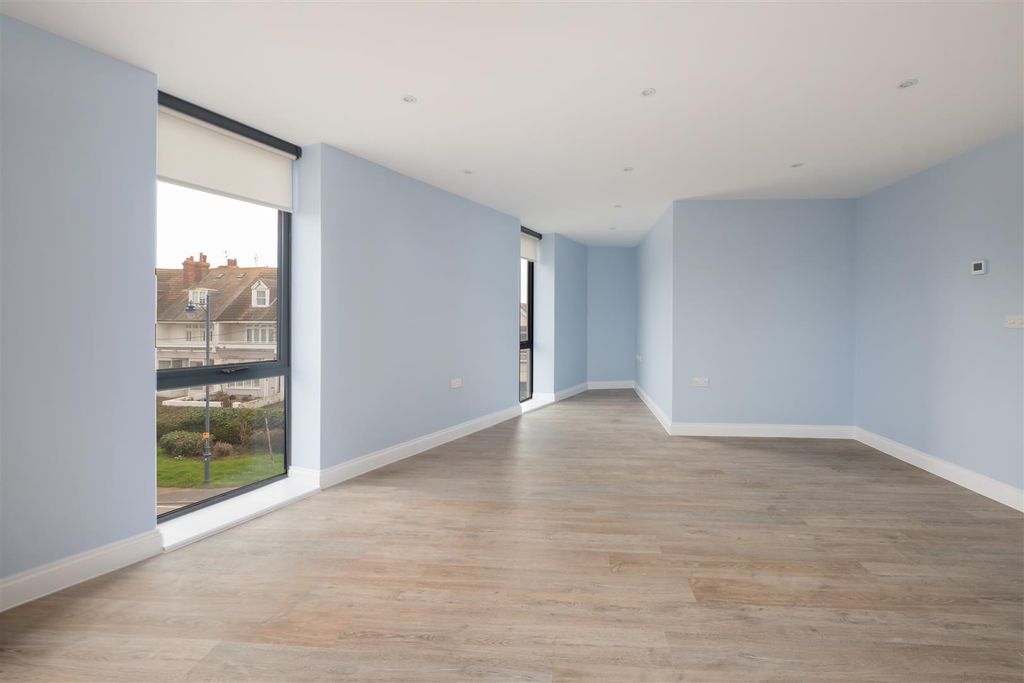 Additional image 8 of 2 bed flat for saleBeach Walk, Whitstable CT5