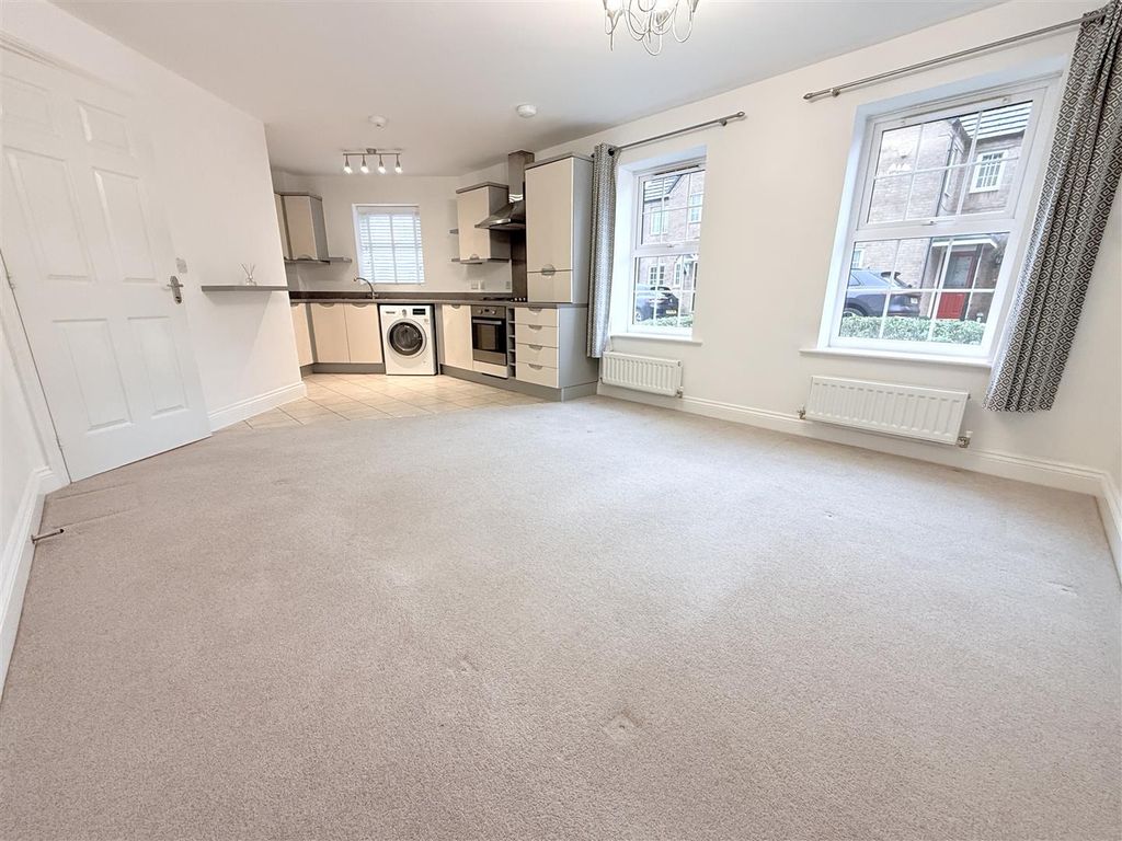 Additional image 3 of 2 bed flat for saleSwale Grove, Bingham NG13