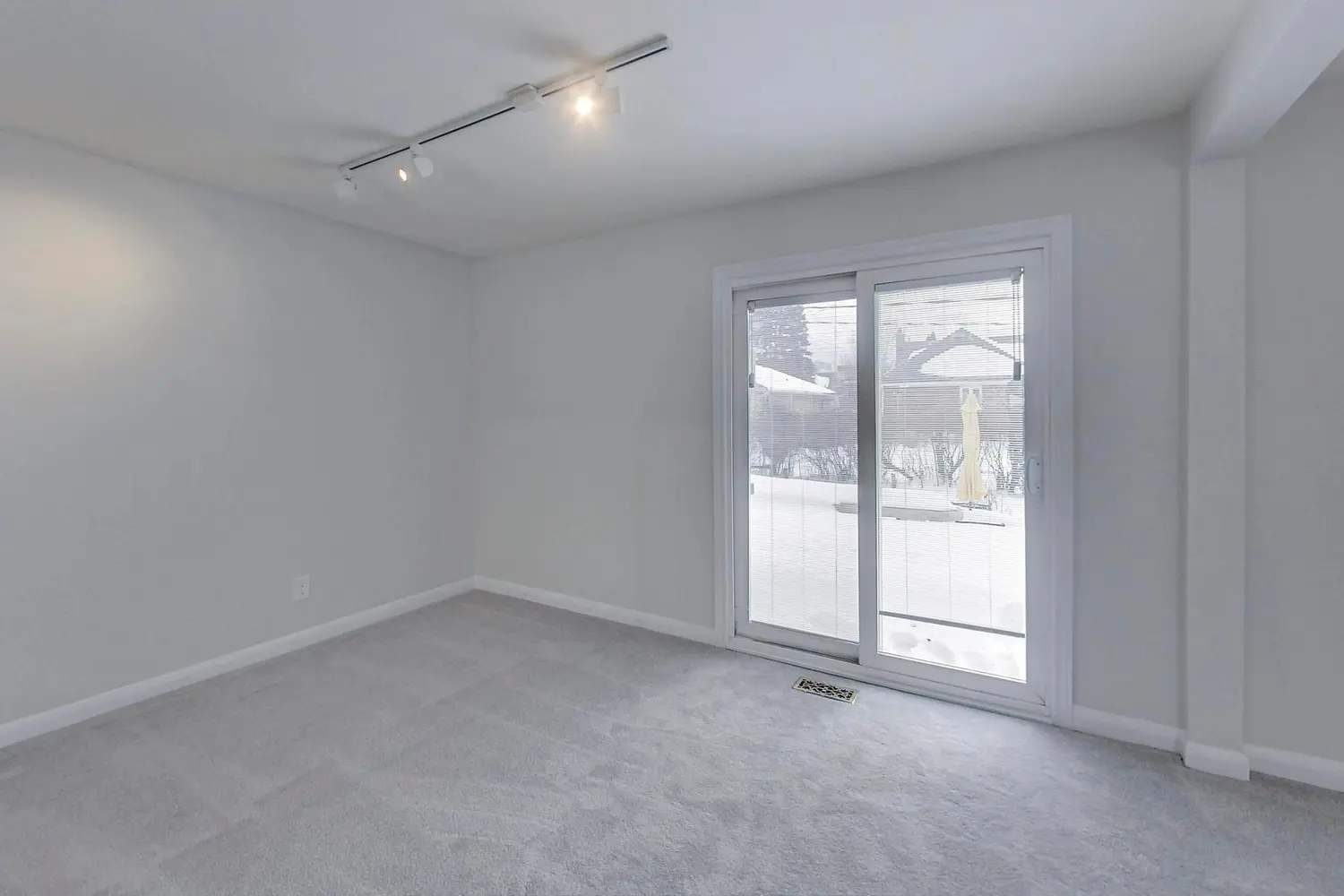 Additional image 8 of 9 Beaverbrook Avenue