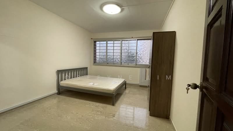 Additional image 13 of 425 Hougang Avenue 6