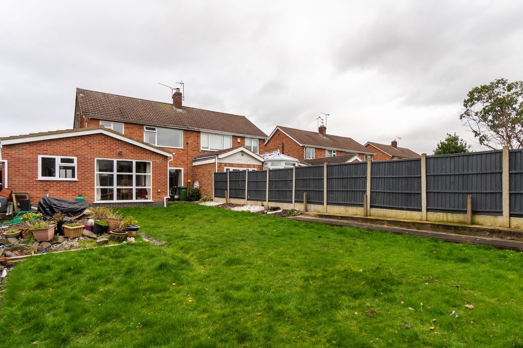 Additional image 19 of 4 bed semi-detached house for saleHigh Leys Drive, Oadby LE2