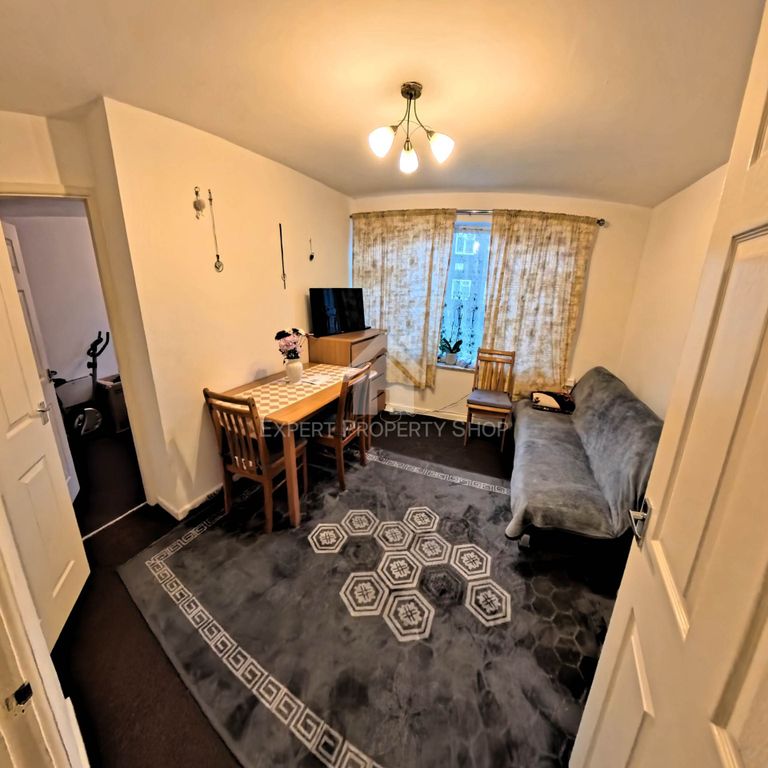 Additional image 5 of 1 bed flat for saleLanchester Gardens, Worksop S80
