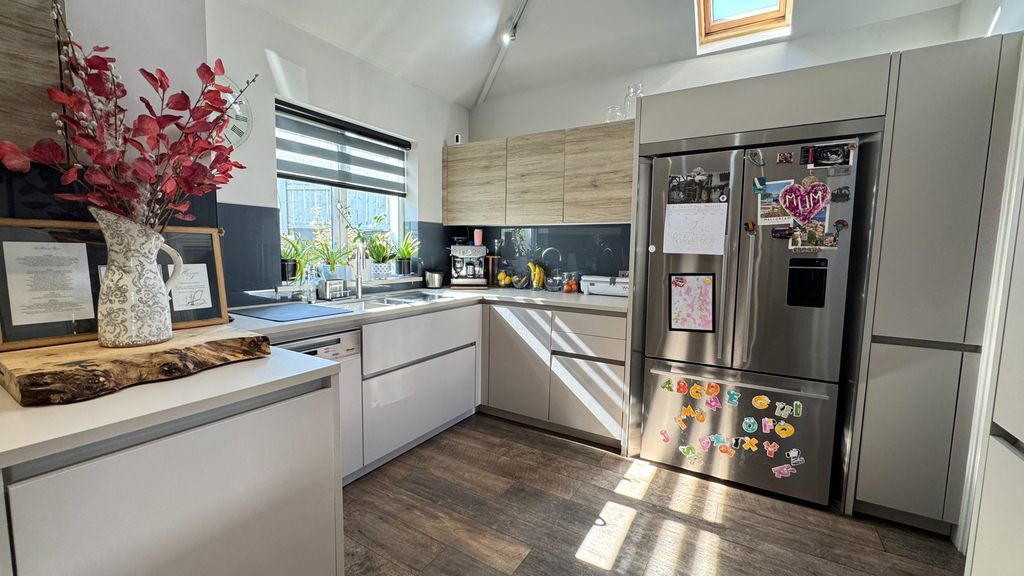 Additional image 11 of 5 bed detached house for saleStation Road, Horrabridge, Yelverton PL20